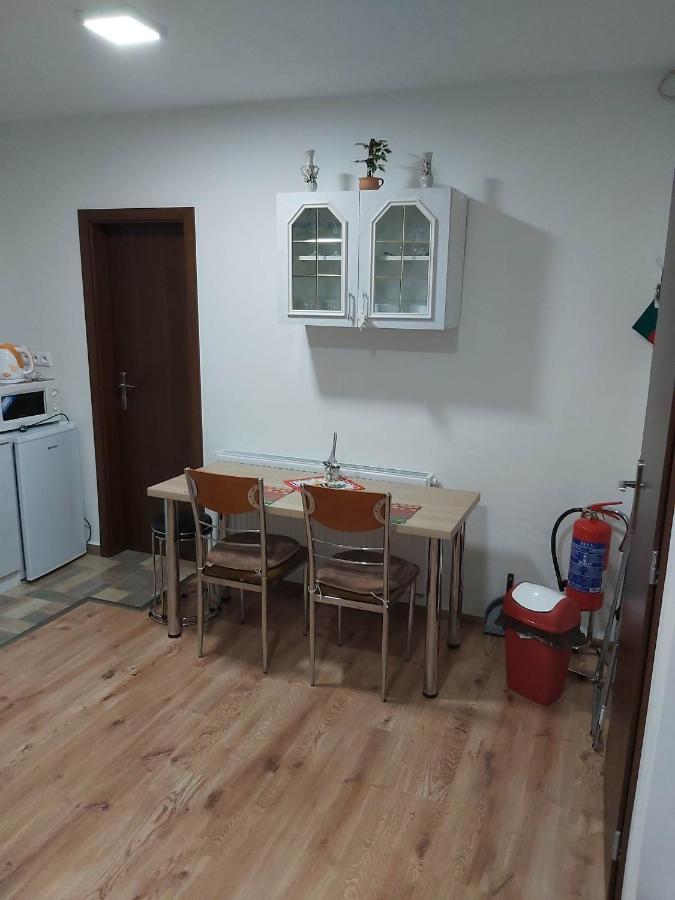 Bekivi Apartmany Dunajska Streda Bagian luar foto