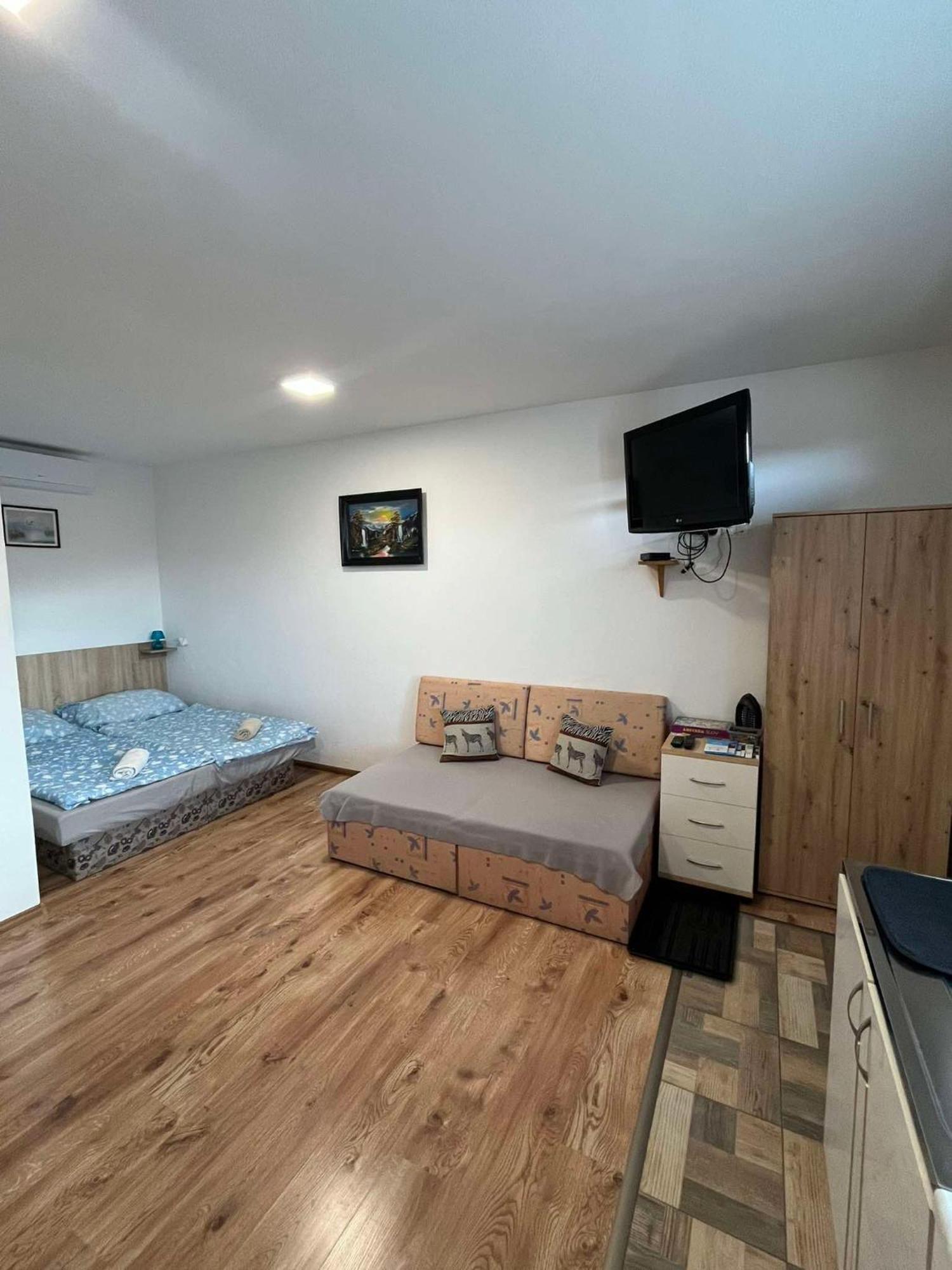 Bekivi Apartmany Dunajska Streda Bagian luar foto