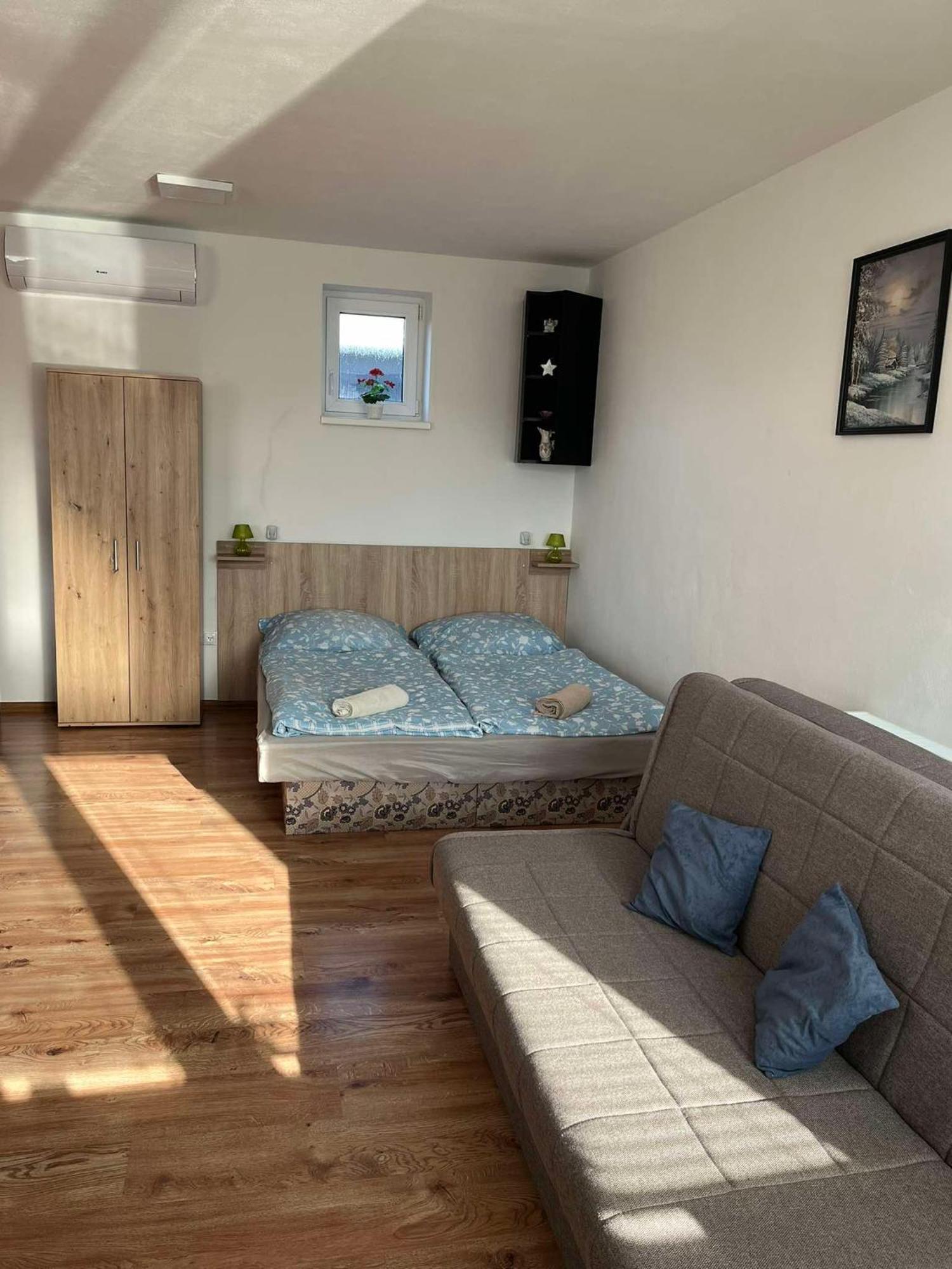 Bekivi Apartmany Dunajska Streda Bagian luar foto